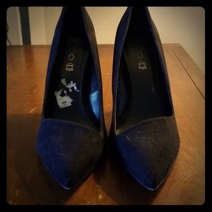 Professional black heels